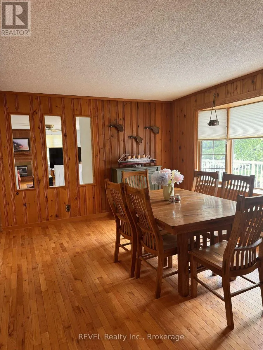 1031 BUTTERFLY ROAD