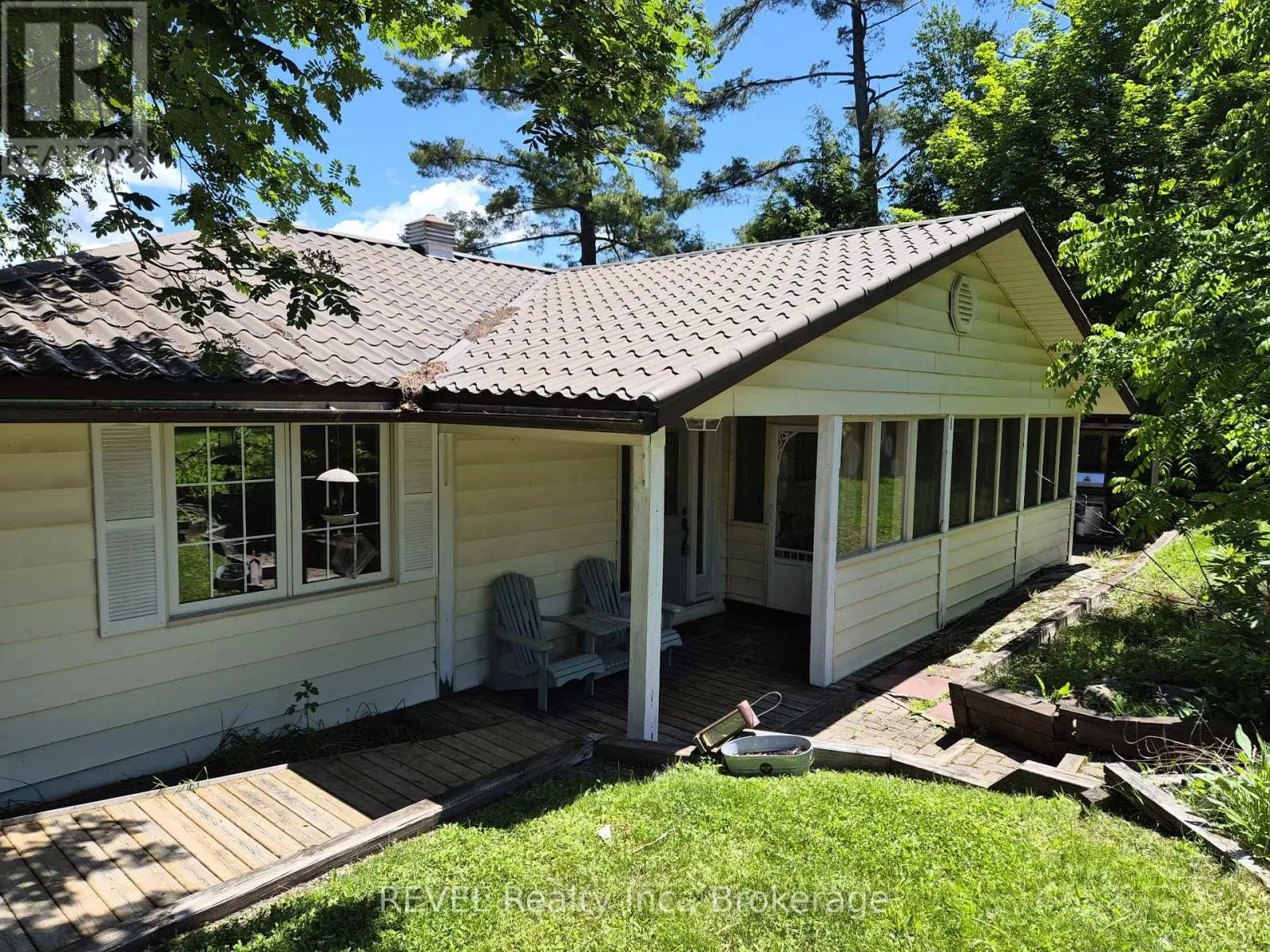 1031 BUTTERFLY ROAD