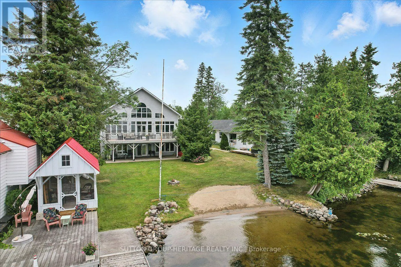 400 FRONT STREET W