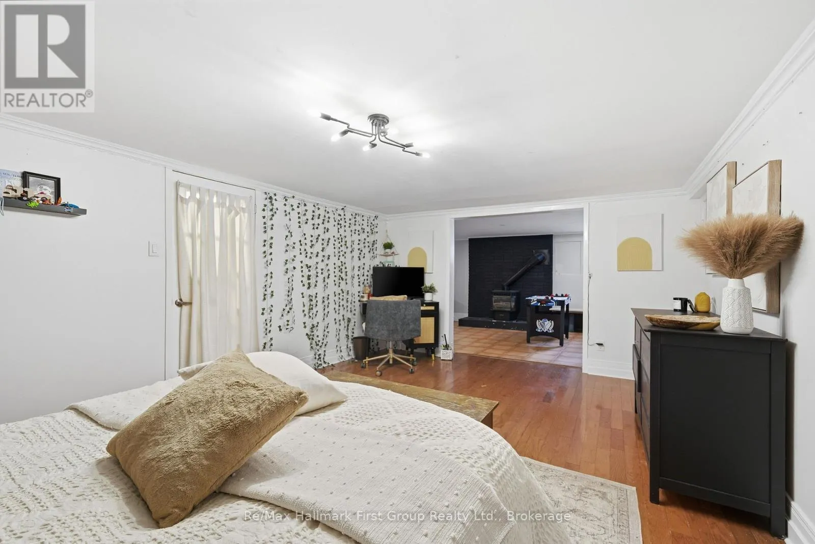 41 FREEMAN DRIVE