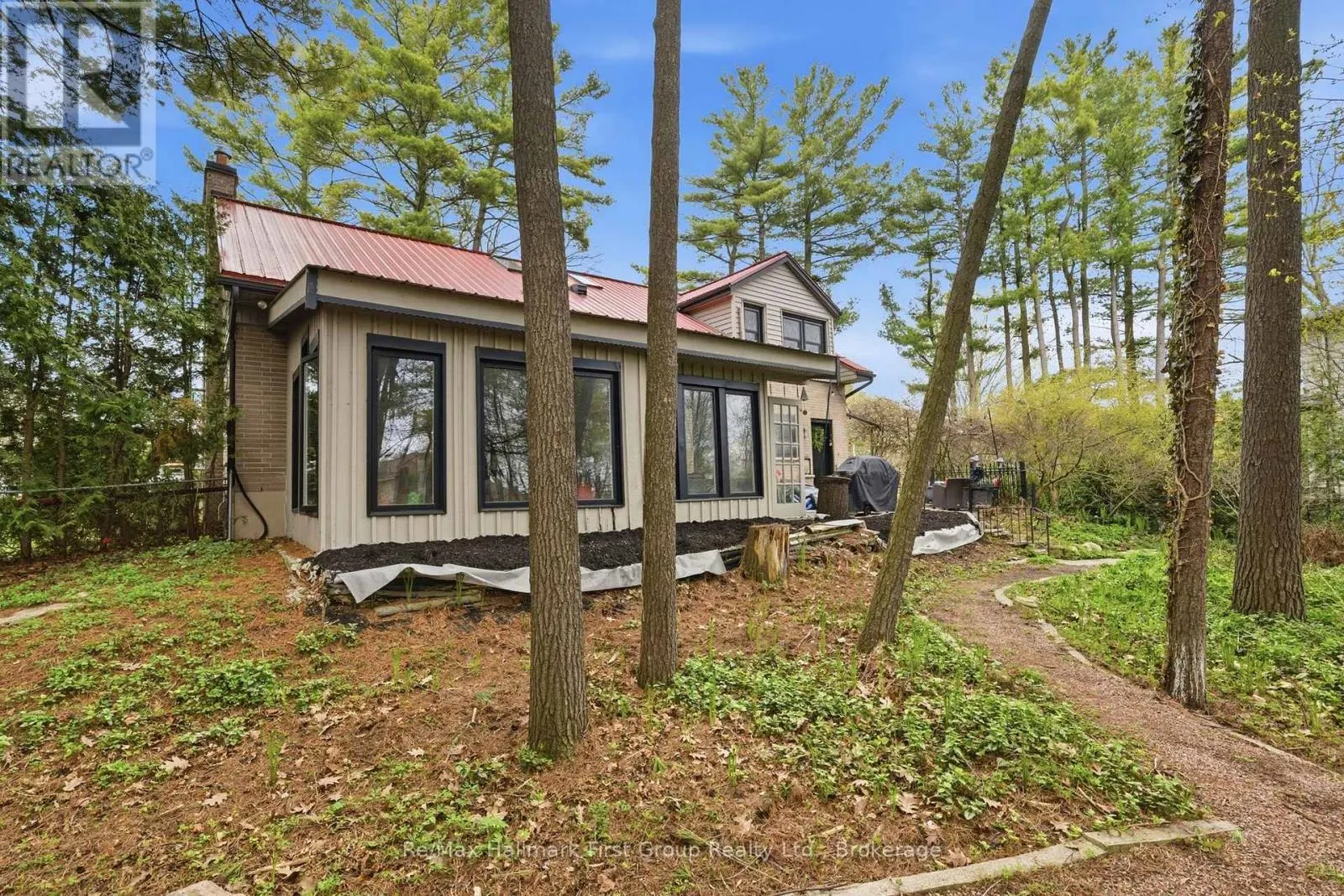 41 FREEMAN DRIVE