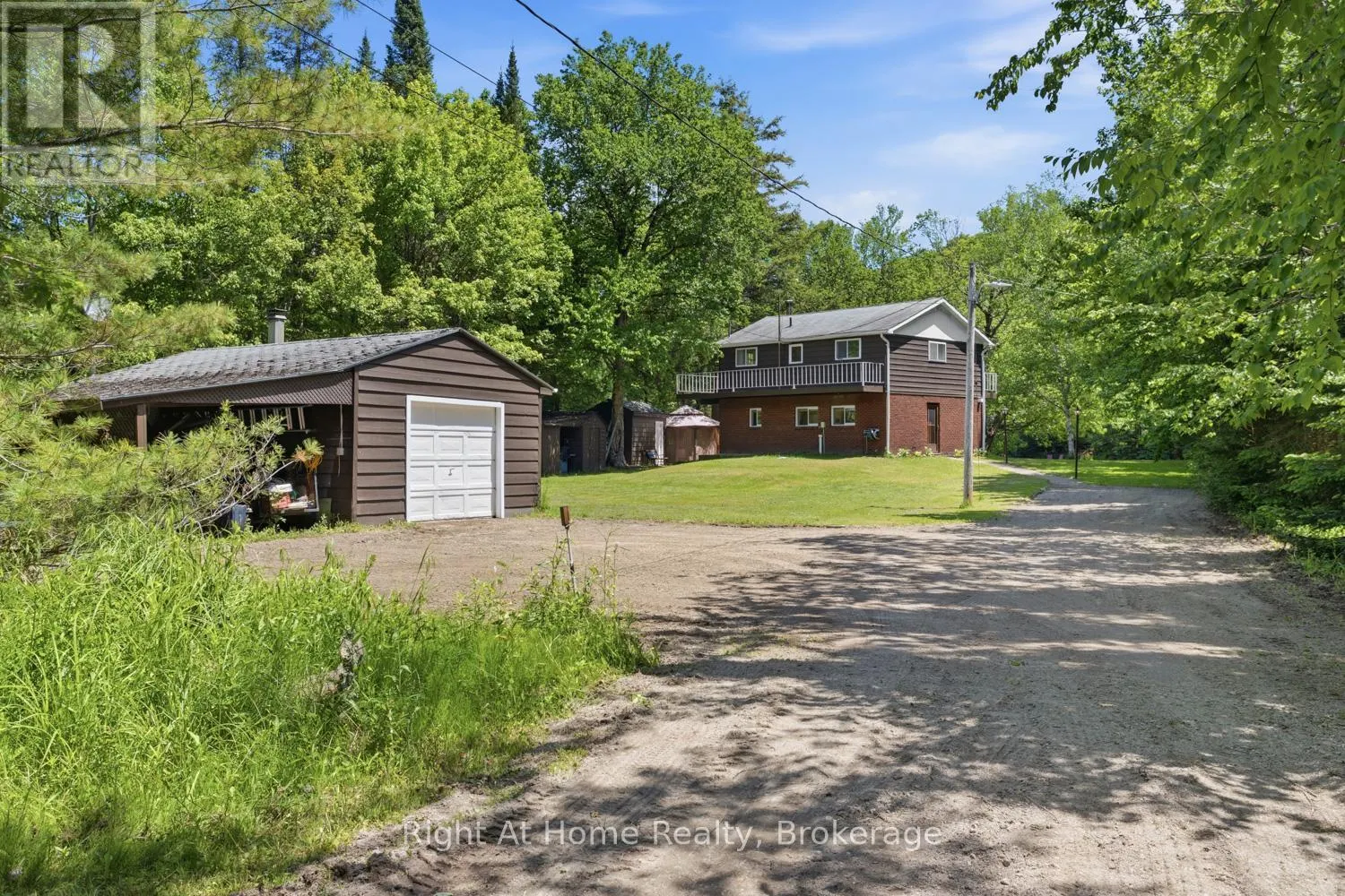 1074 HOLIDAY PARK DRIVE
