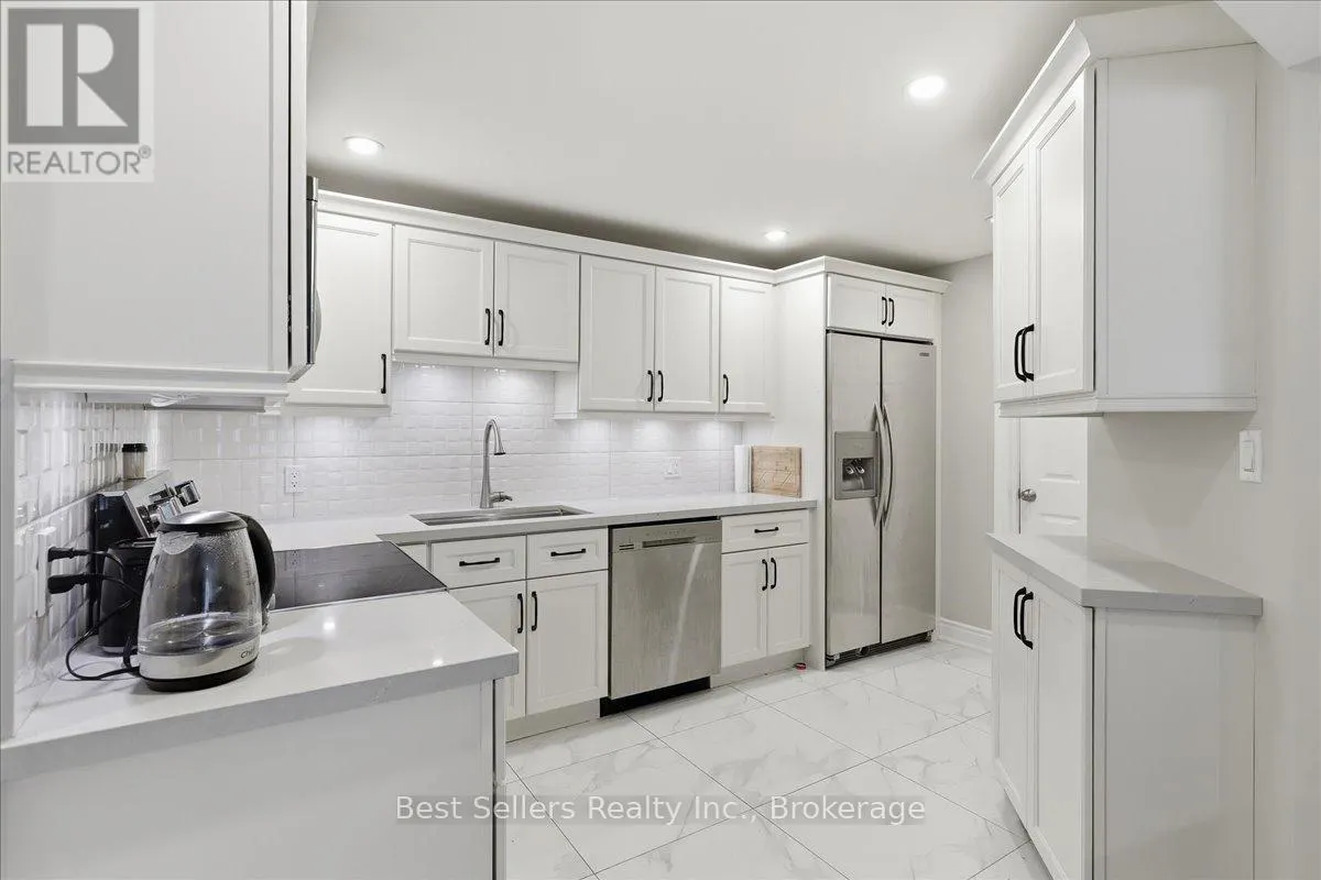 56 FLORENCE STREET W