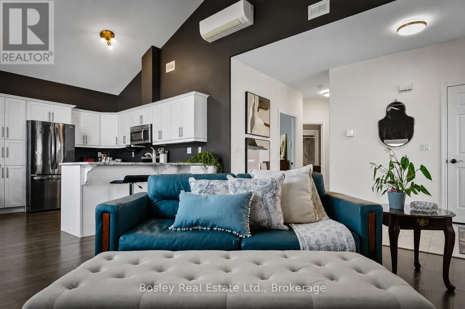 3202 - 300 CROFT STREET #3202