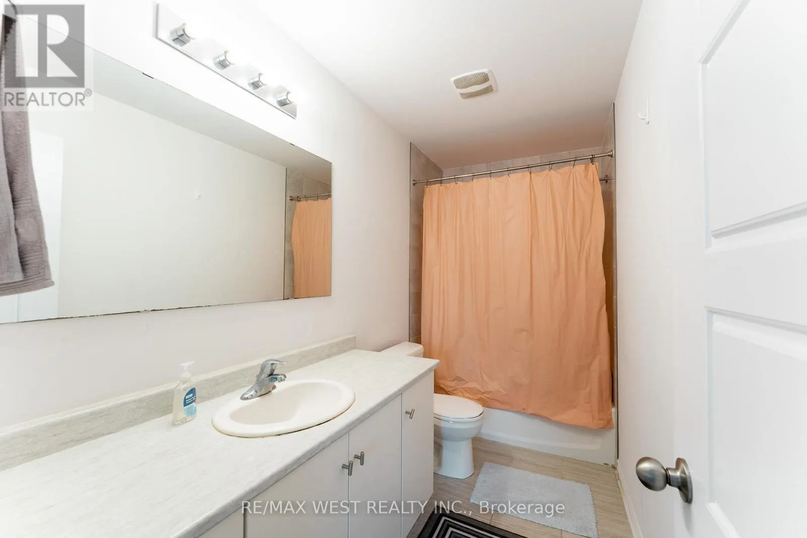 24 DEWBERRY DRIVE