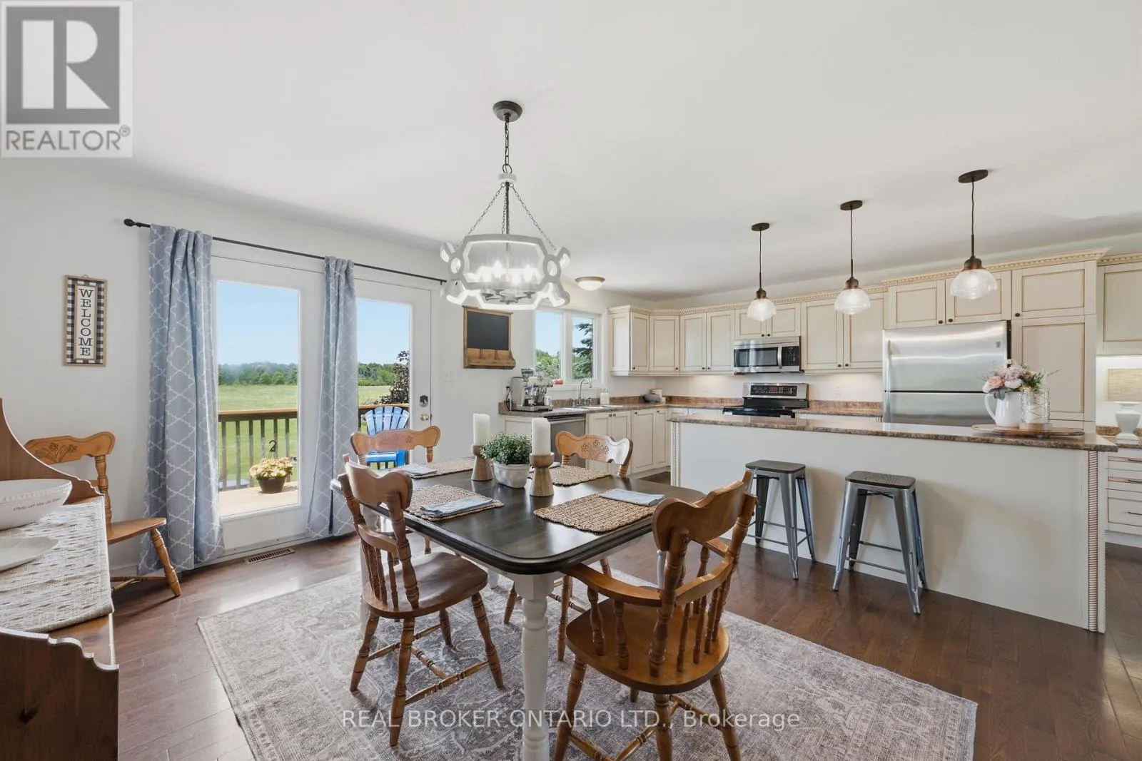 1659 LINDSAY ROAD