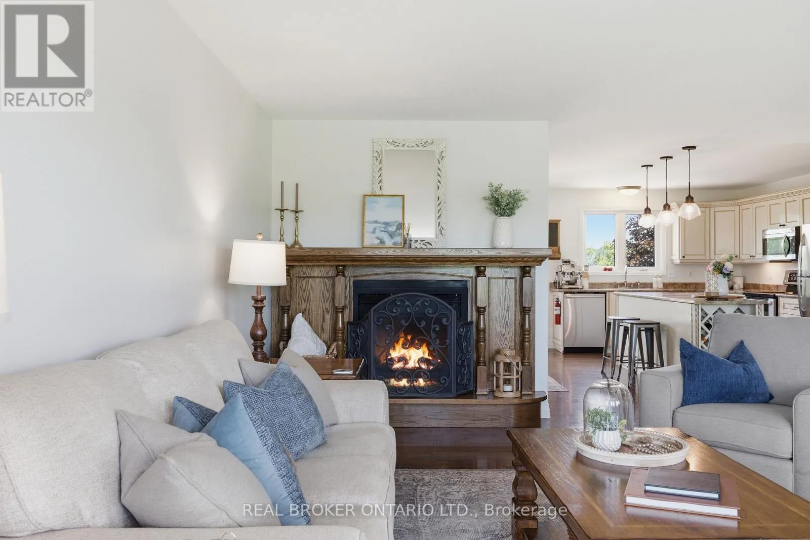 1659 LINDSAY ROAD