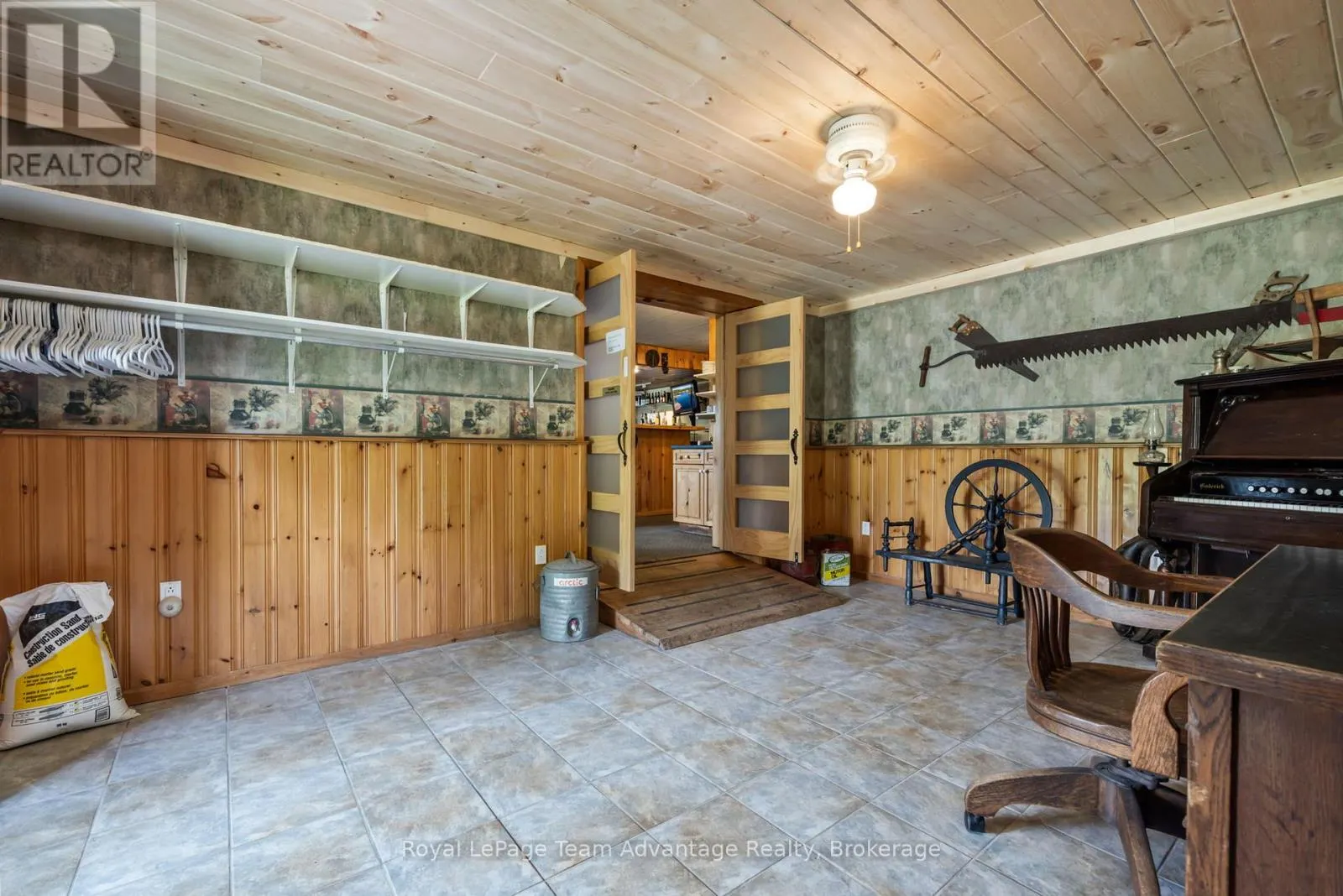 1294 HIGHWAY 520