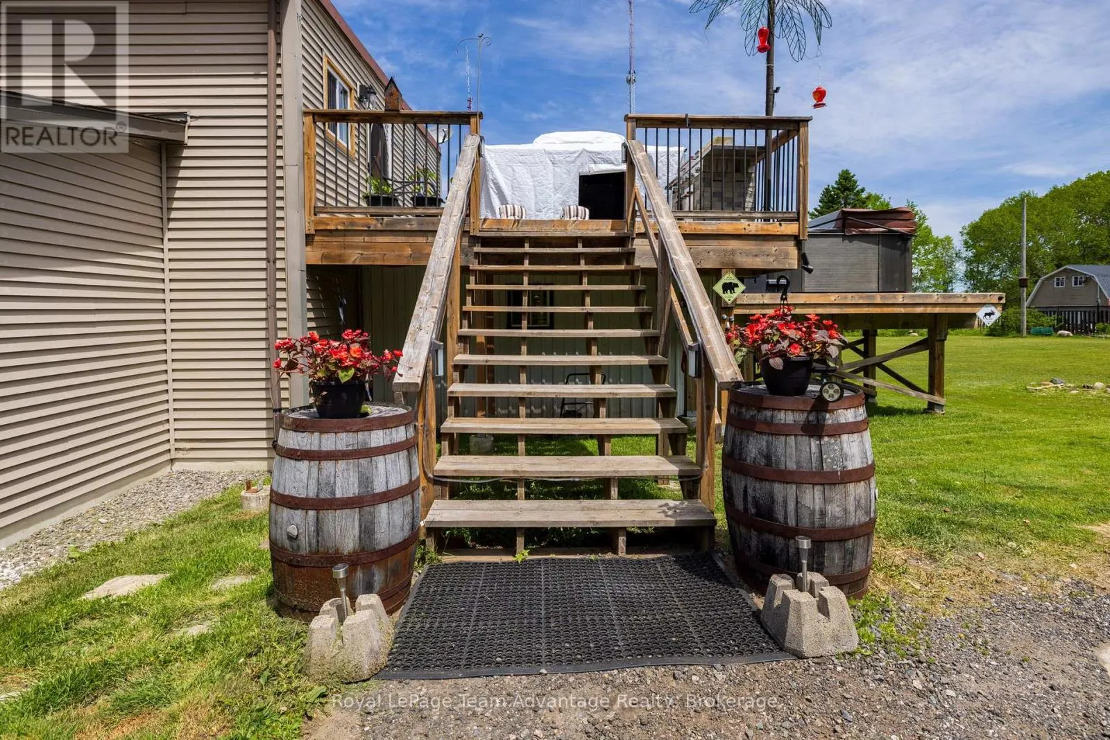 1294 HIGHWAY 520