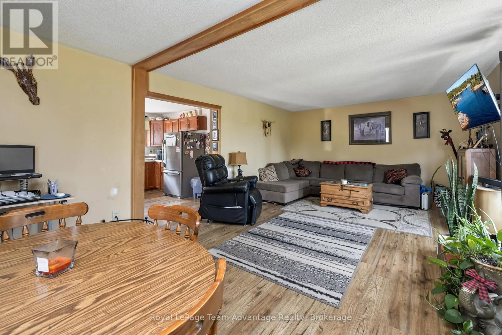 1294 HIGHWAY 520