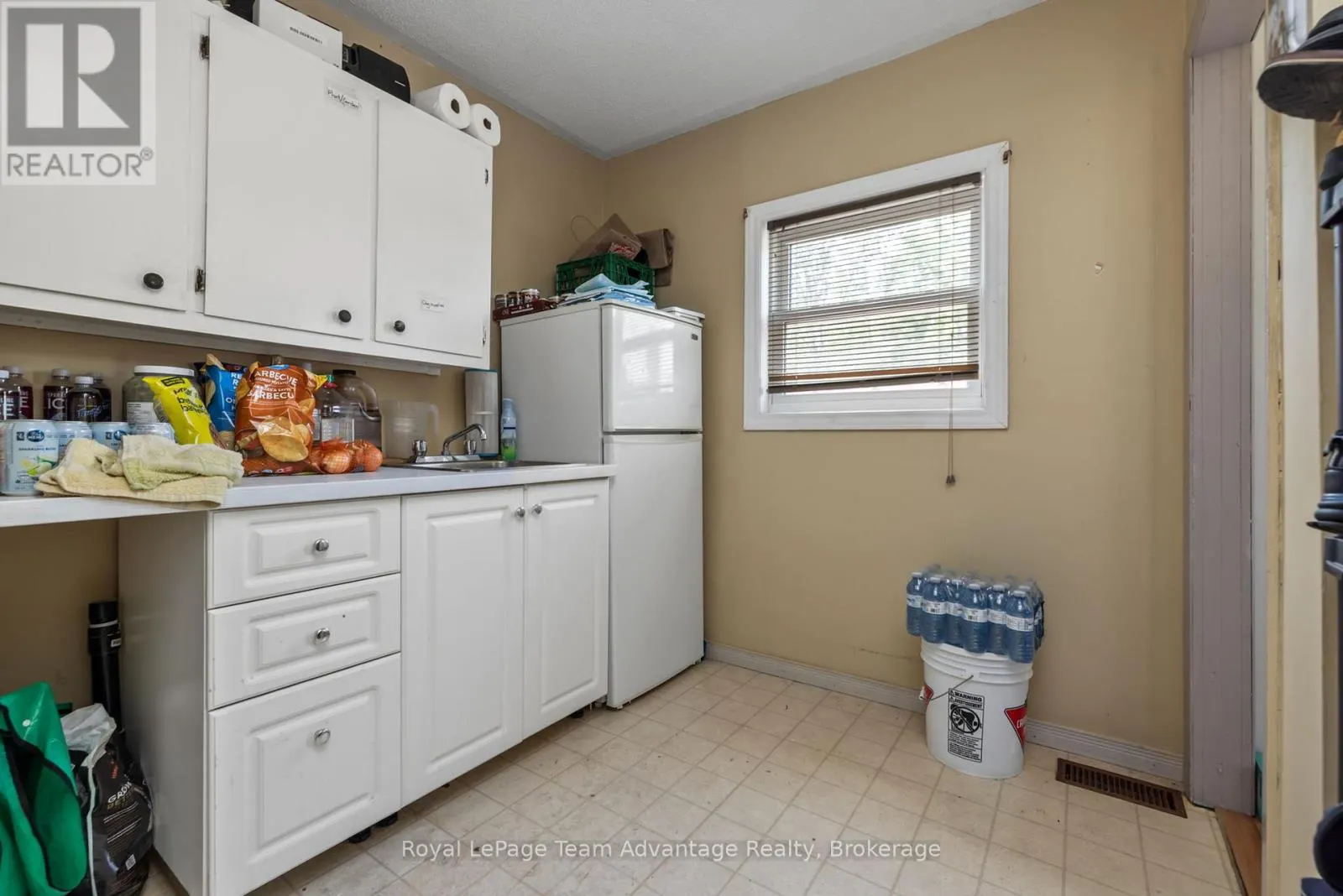 1294 HIGHWAY 520