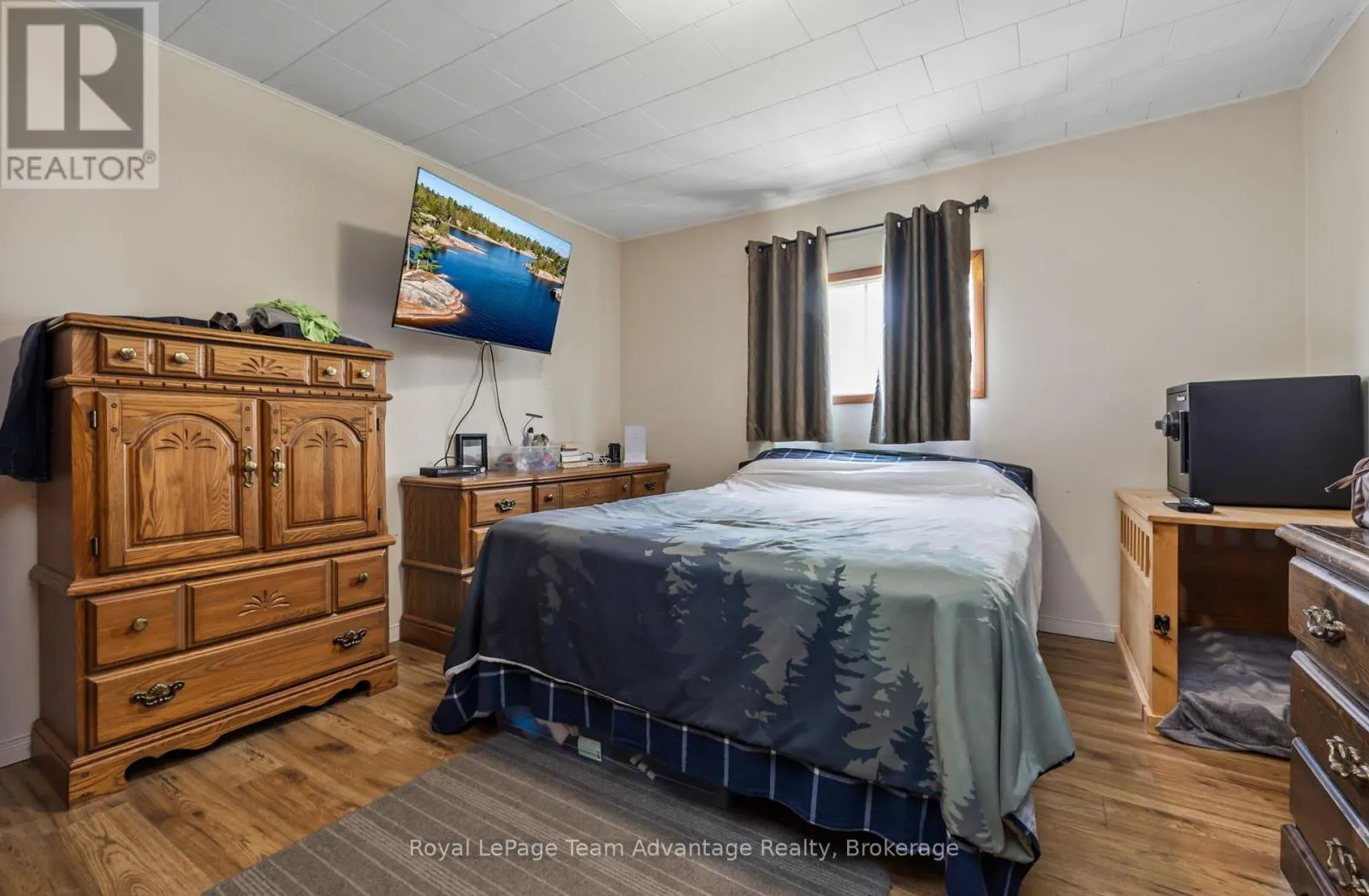 1294 HIGHWAY 520