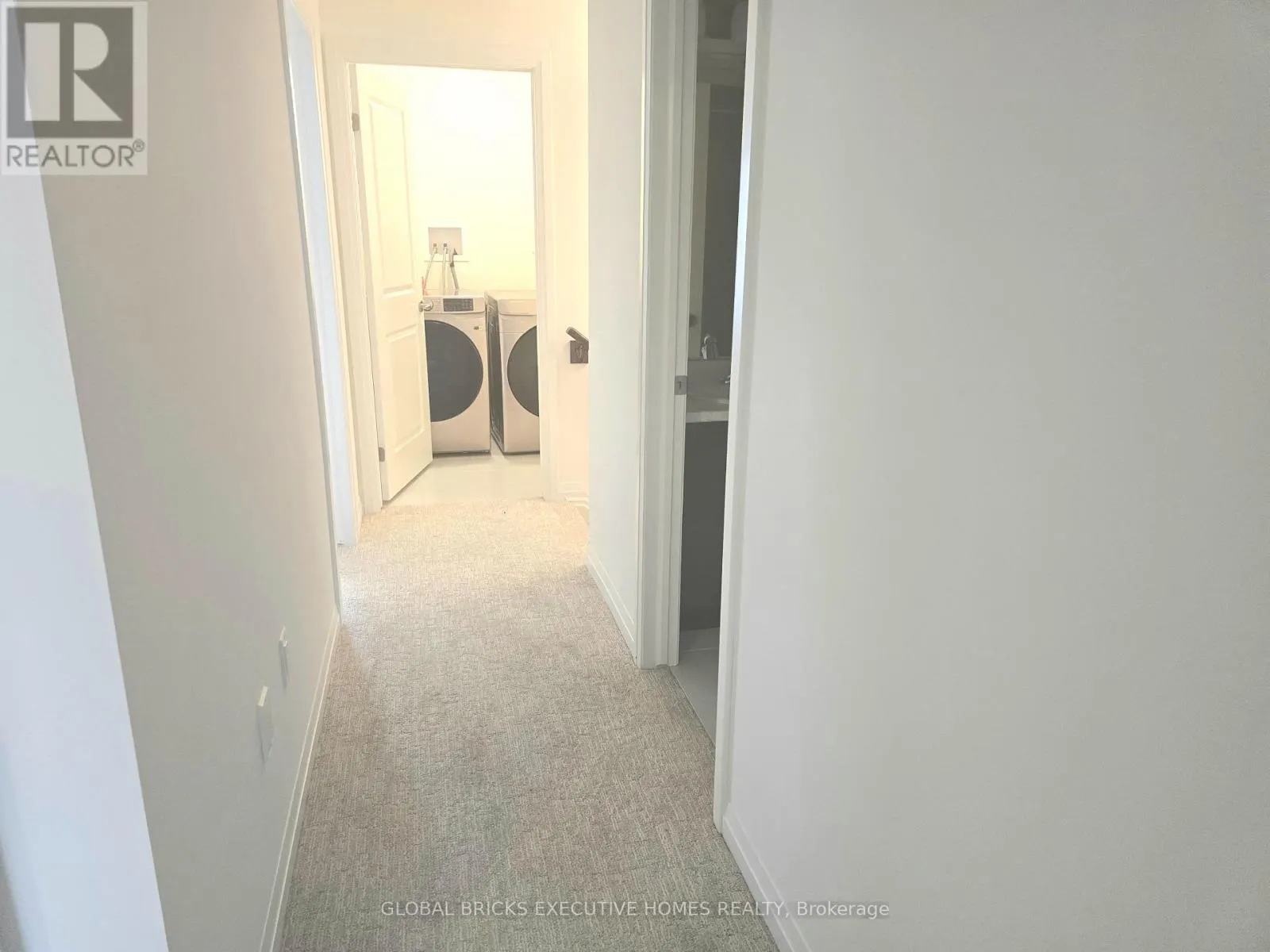 31 SAFFRON WAY