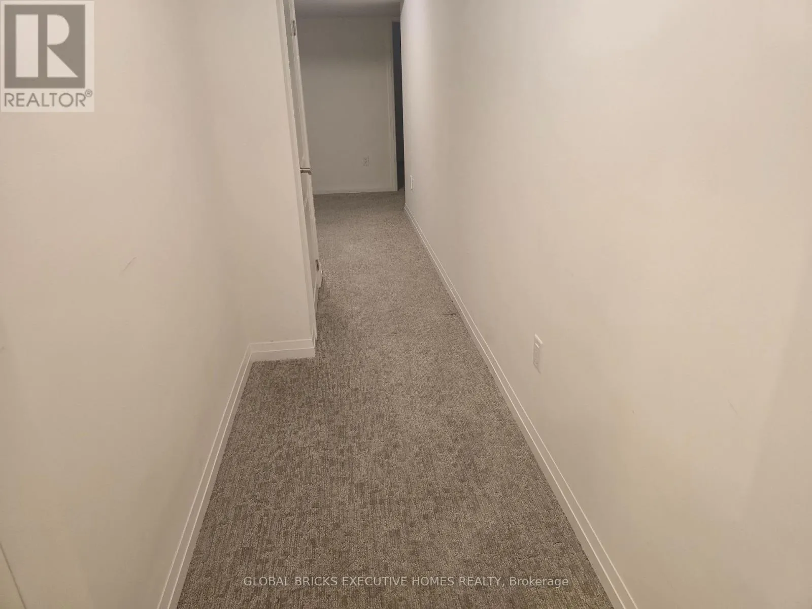 31 SAFFRON WAY