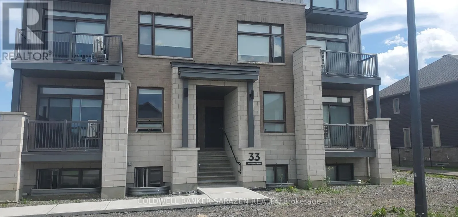 33 SALAMANDER WAY