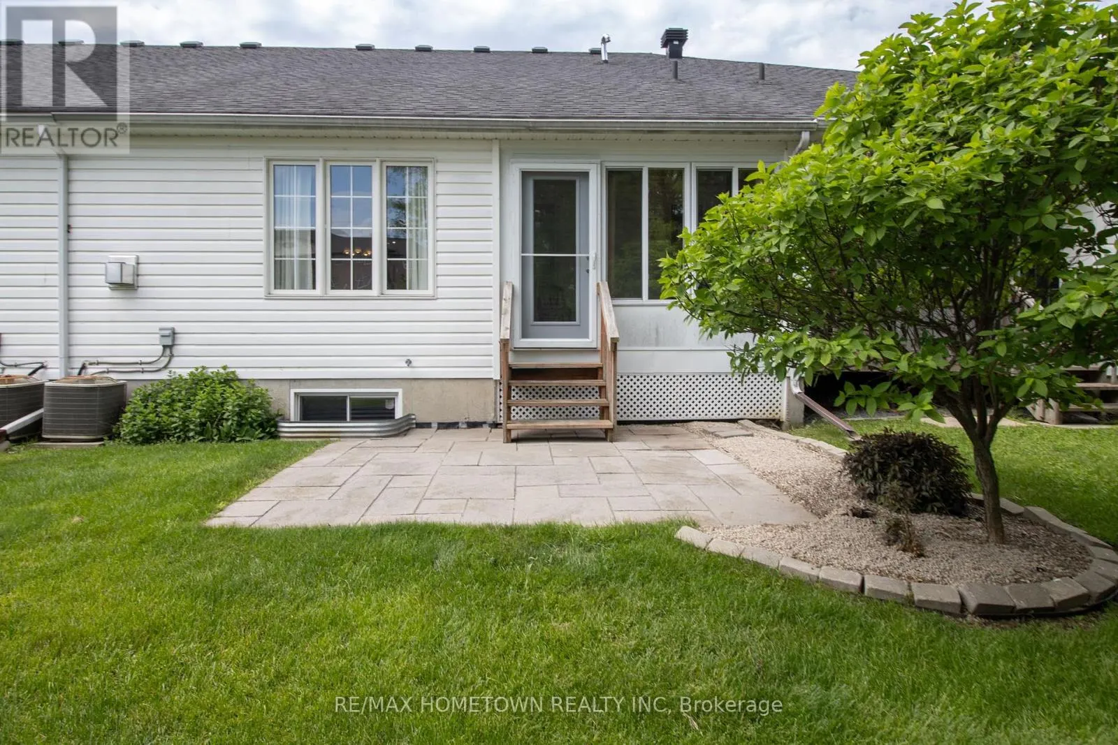 155 STEACY GARDENS