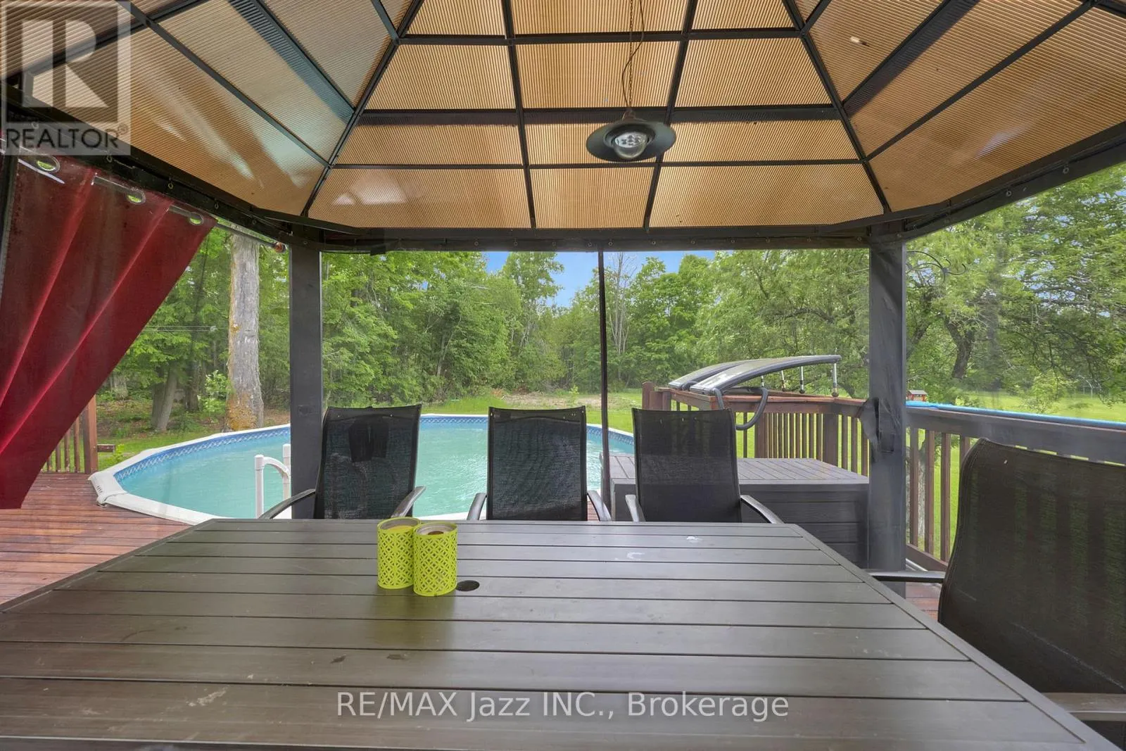 1674 HOOTON DRIVE