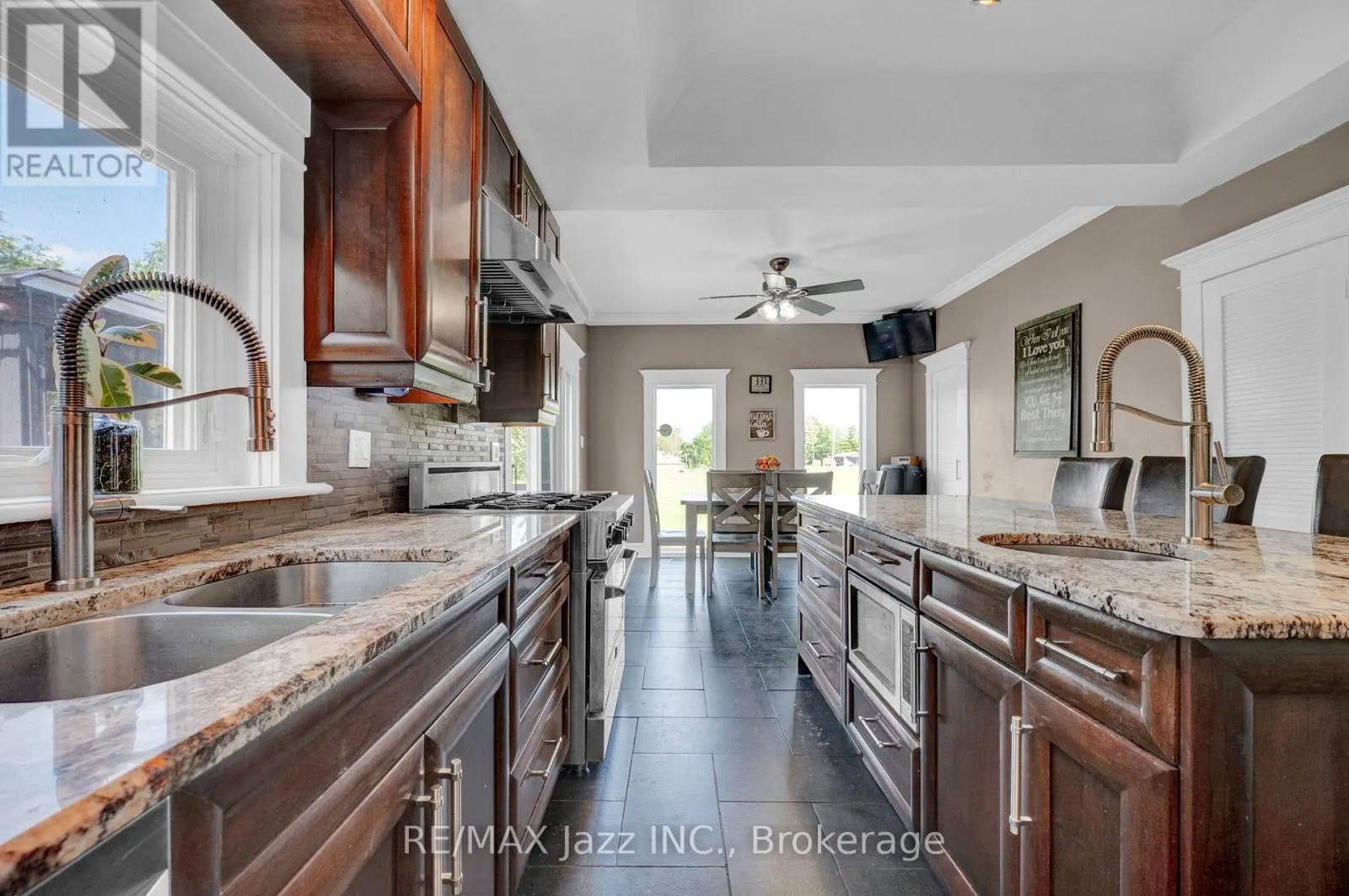 1674 HOOTON DRIVE