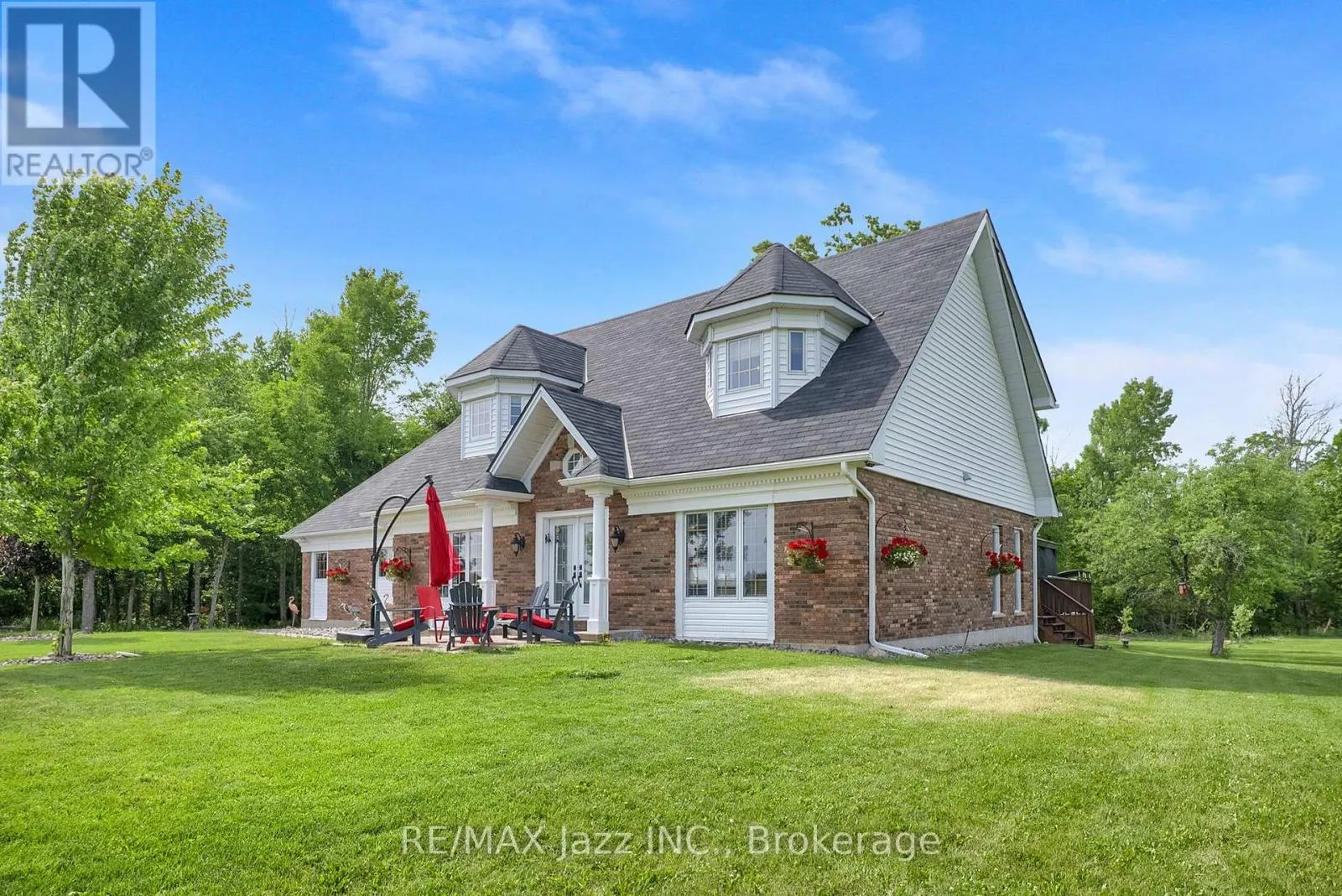 1674 HOOTON DRIVE