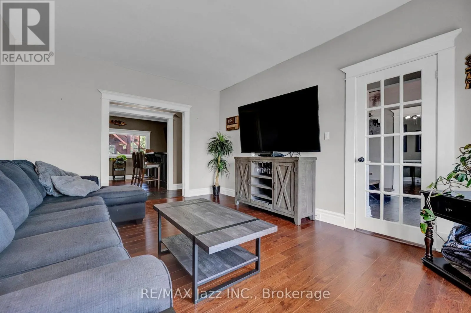 1674 HOOTON DRIVE