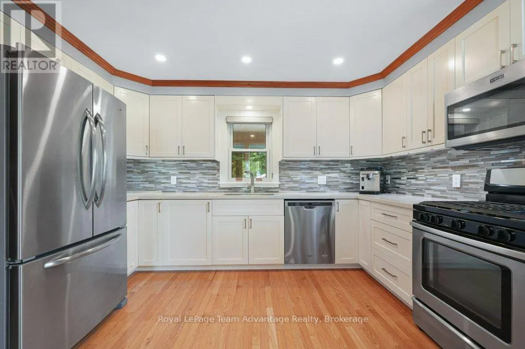 1 GLENROCK ROAD