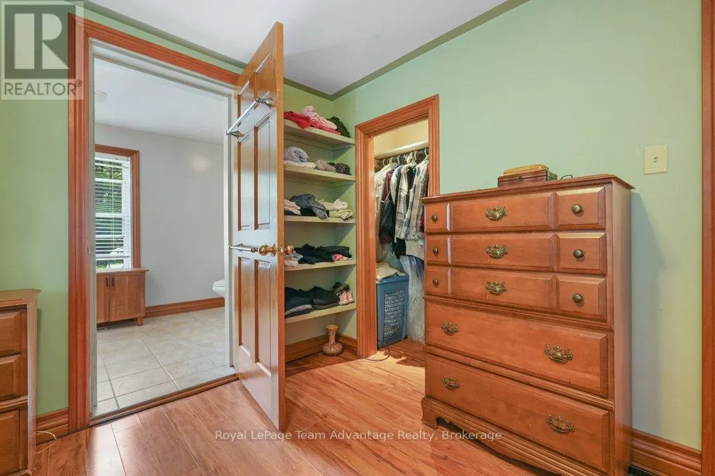 1 GLENROCK ROAD