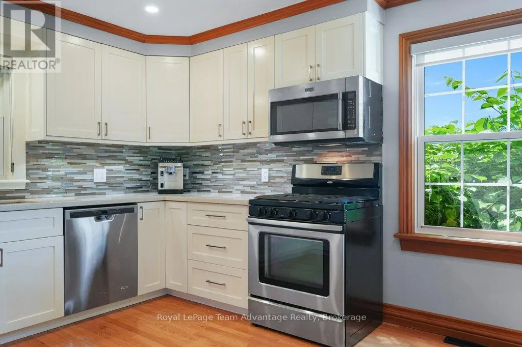 1 GLENROCK ROAD