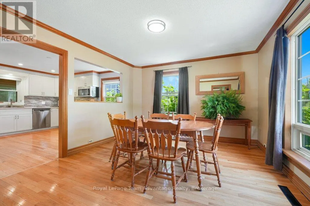 1 GLENROCK ROAD