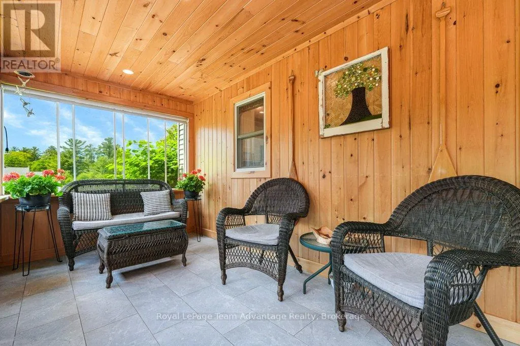 1 GLENROCK ROAD