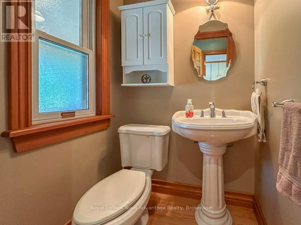1 GLENROCK ROAD