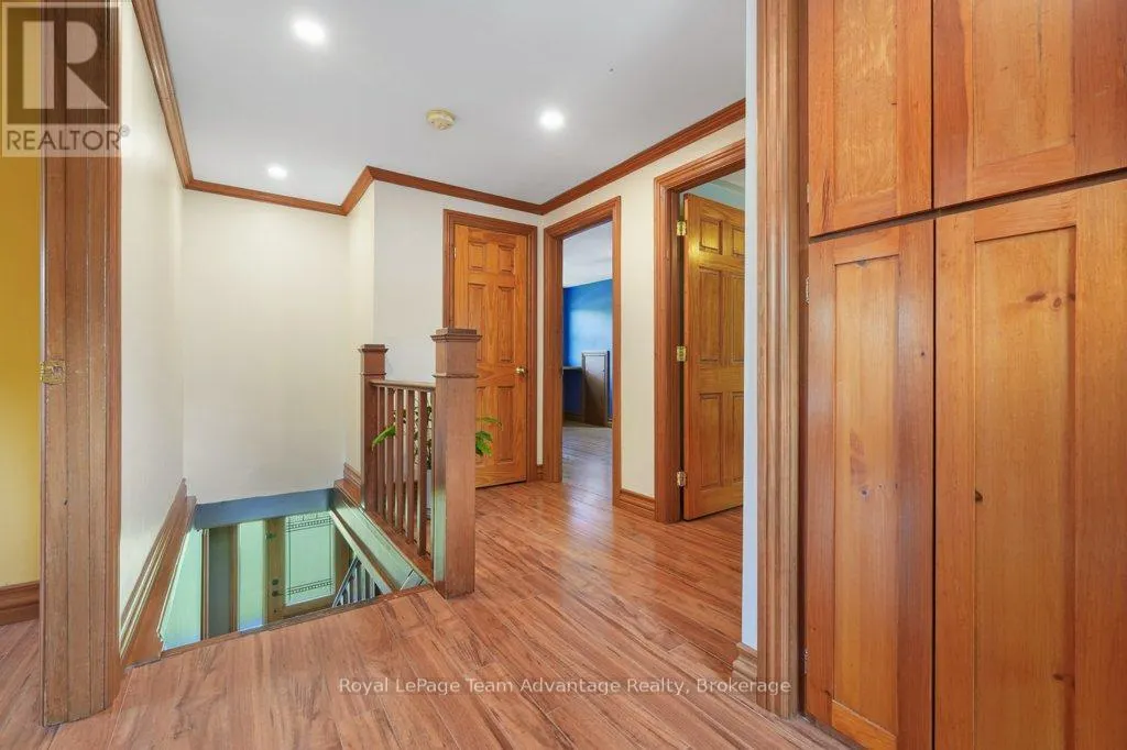 1 GLENROCK ROAD