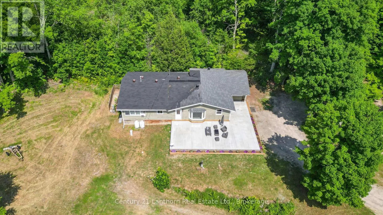 932 HUNT CLUB ROAD