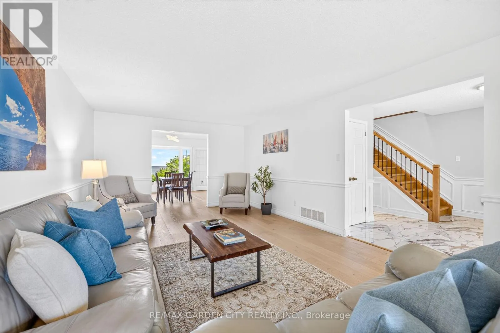15 CHEVAL DRIVE