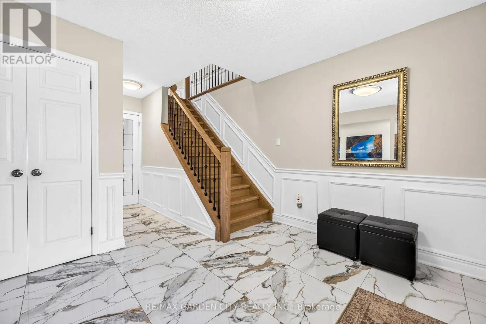 15 CHEVAL DRIVE