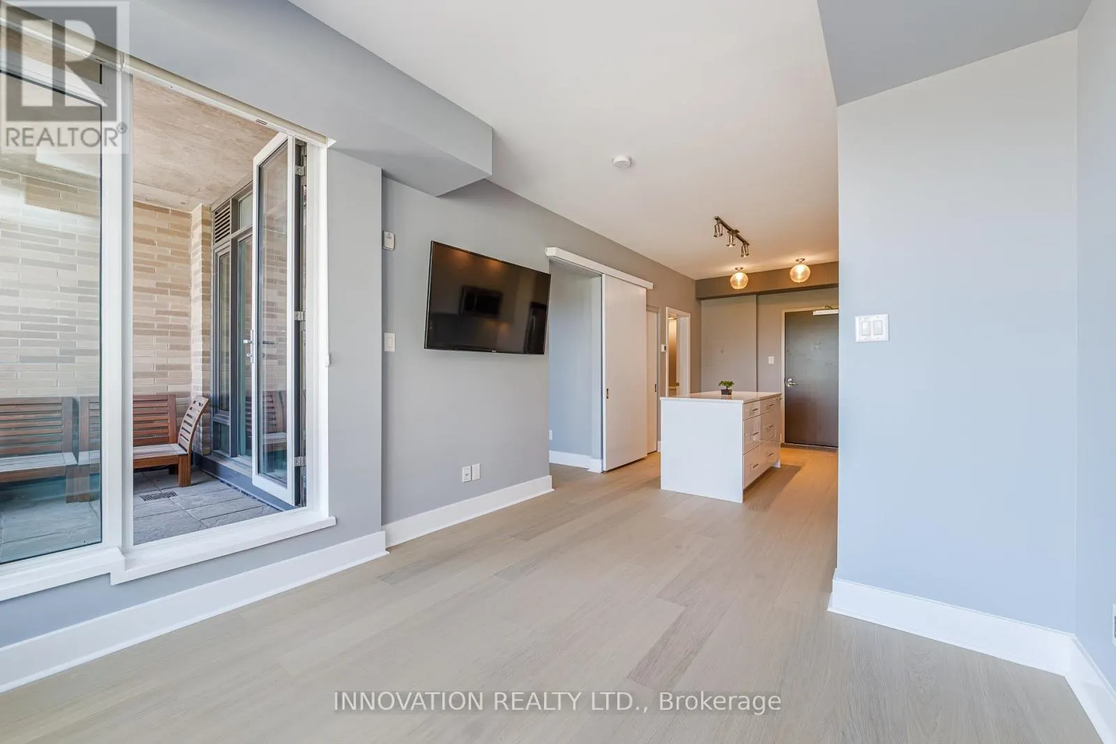 209 - 88 RICHMOND ROAD