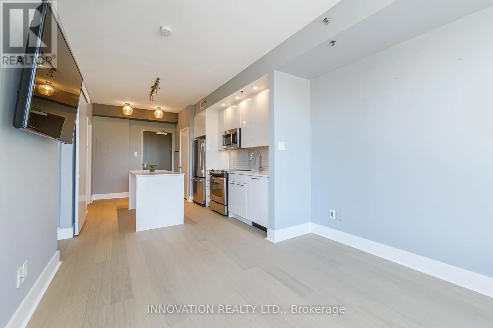 209 - 88 RICHMOND ROAD