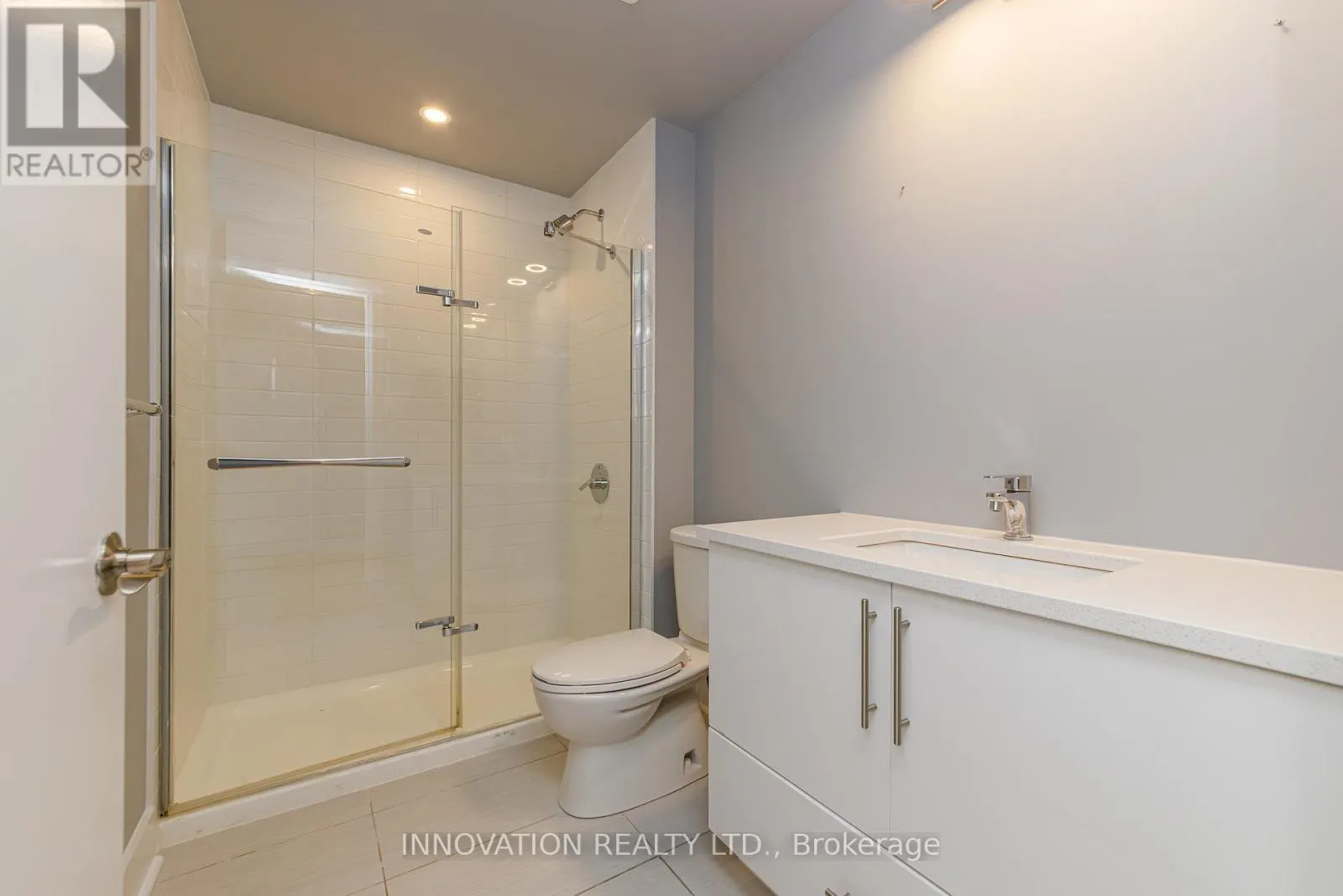 209 - 88 RICHMOND ROAD