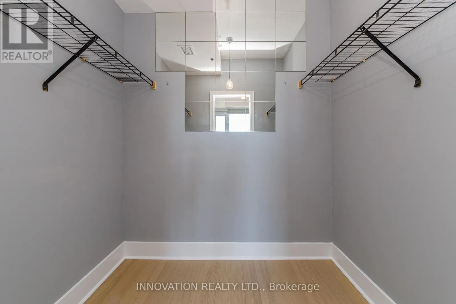 209 - 88 RICHMOND ROAD