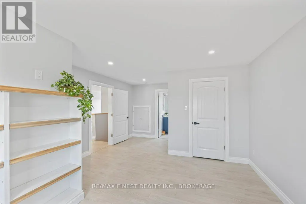 952 COUNTY ROAD 6