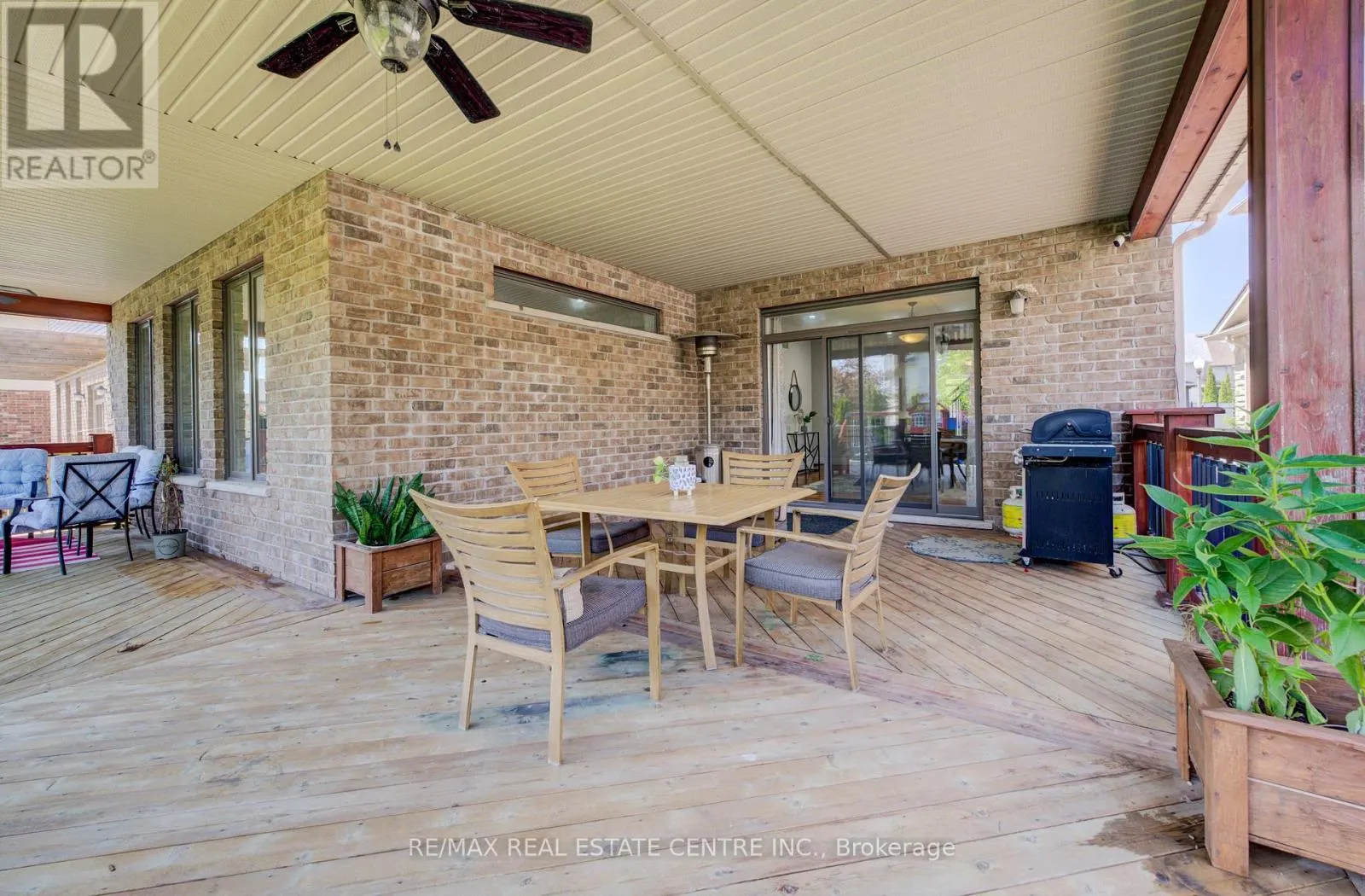 10 DEER CREEK STREET