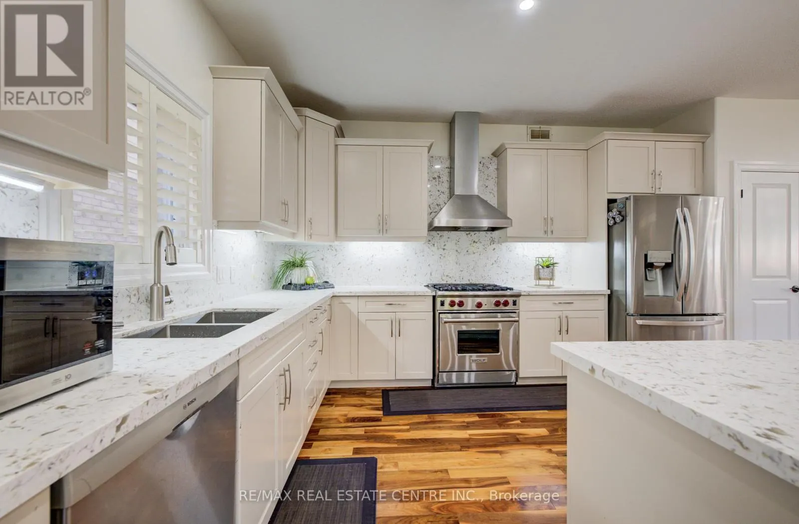 10 DEER CREEK STREET