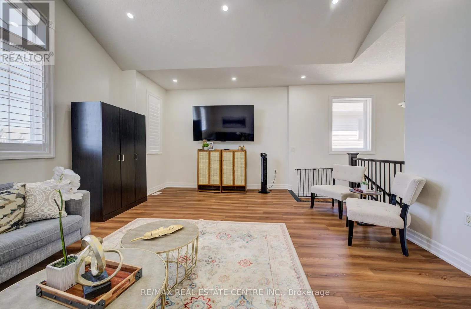 10 DEER CREEK STREET