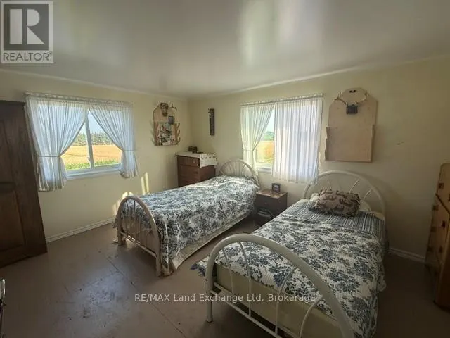 559 BERVIE SIDE ROAD