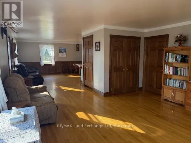 559 BERVIE SIDE ROAD