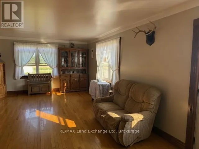 559 BERVIE SIDE ROAD