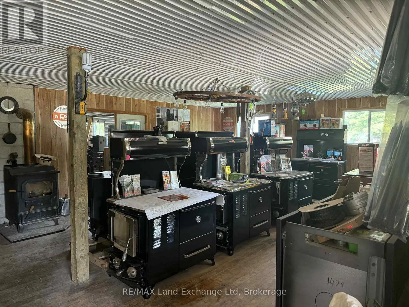 559 BERVIE SIDE ROAD