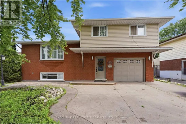 207 CHRISTOPHER DRIVE