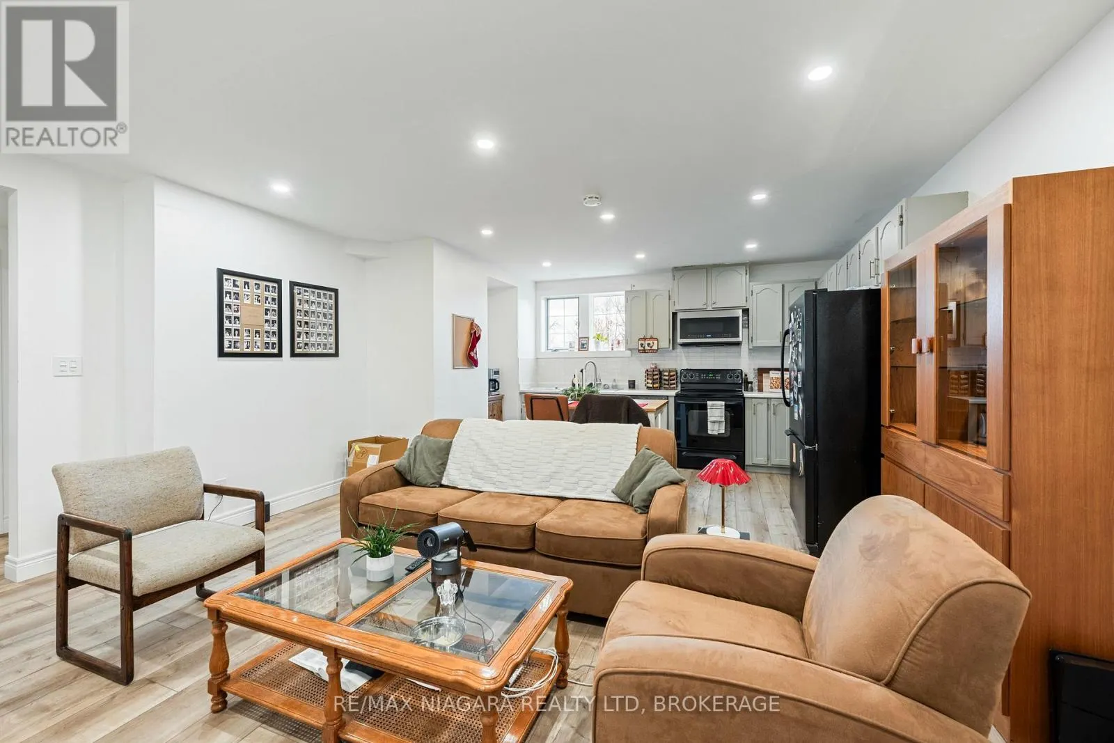 340 ROLAND ROAD