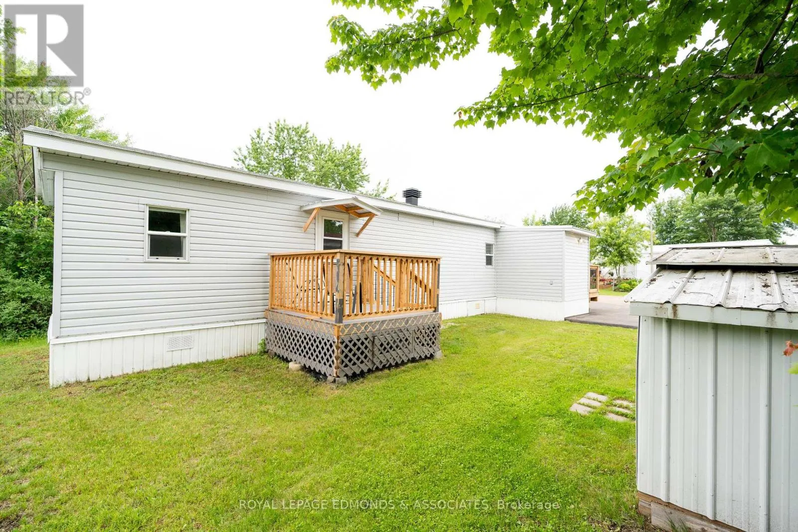 73 PINEHURST ESTATES