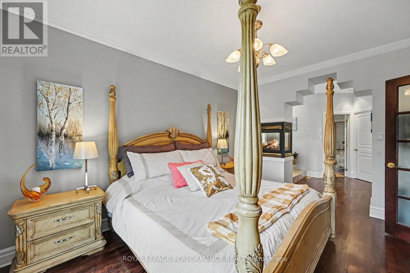 18 CHANTINE DRIVE